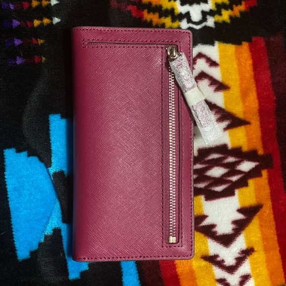 *SOLD* KATE SPADE Laurel Way Wallet - Picture 4 of 7